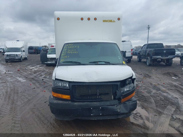 7GZ37TCG8KN009041 GMC Savana Cutaway G3500