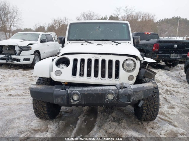 1C4BJWEG1HL677535 Jeep Wrangler Unlimited Sahara