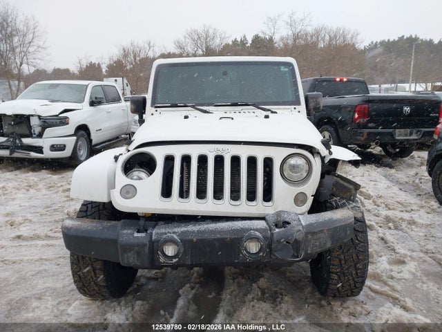 1C4BJWEG1HL677535 Jeep Wrangler Unlimited Sahara