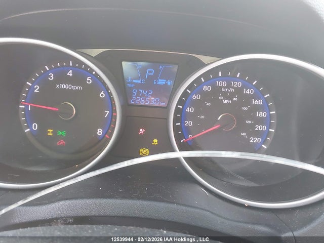 KM8JUCAG5FU029657 Hyundai TUCSON GLS
