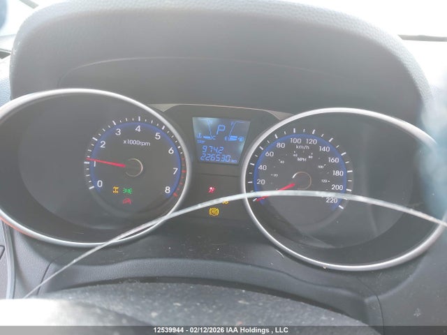 KM8JUCAG5FU029657 Hyundai TUCSON GLS
