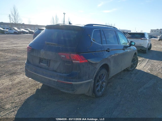 3VV2B7AX2NM066305 Volkswagen TIGUAN SE