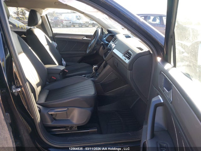 3VV2B7AX2NM066305 Volkswagen TIGUAN SE