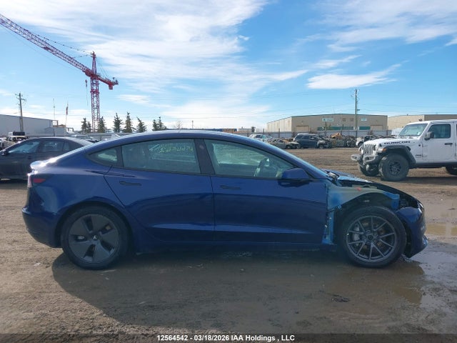 5YJ3E1EB9NF183809 Tesla MODEL 3