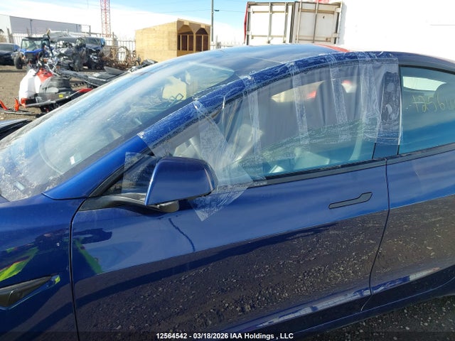 5YJ3E1EB9NF183809 Tesla MODEL 3
