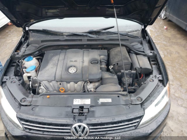 Продажа на аукционе авто 2013 Volkswagen Jetta 2.5l Highline, vin: 3VWLX7AJ5DM420944, номер лота: 12564557
