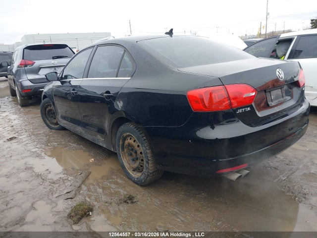 Продажа на аукционе авто 2013 Volkswagen Jetta 2.5l Highline, vin: 3VWLX7AJ5DM420944, номер лота: 12564557