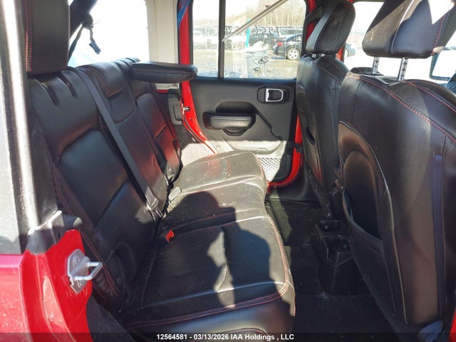 1C4HJXDG7JW114141 Jeep Wrangler Unlimited Sport