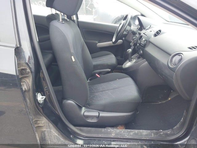 JM1DE1KY1E0178647 Mazda Mazda2 Sport