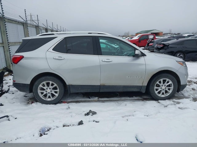 2018 Chevrolet Equinox მანქანა იყიდება აუქციონზე, vin: 2GNAXSEV5J6317501, აუქციონის ნომერი: 12564595