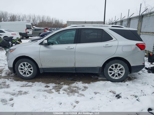 2018 Chevrolet Equinox მანქანა იყიდება აუქციონზე, vin: 2GNAXSEV5J6317501, აუქციონის ნომერი: 12564595