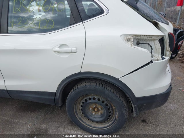 JN1BJ1CR9KW333922 Nissan Qashqai S/sl/sv