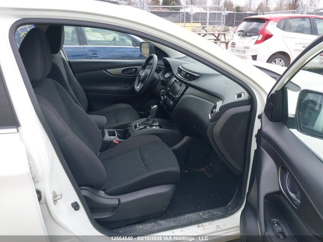 JN1BJ1CR9KW333922 Nissan Qashqai S/sl/sv