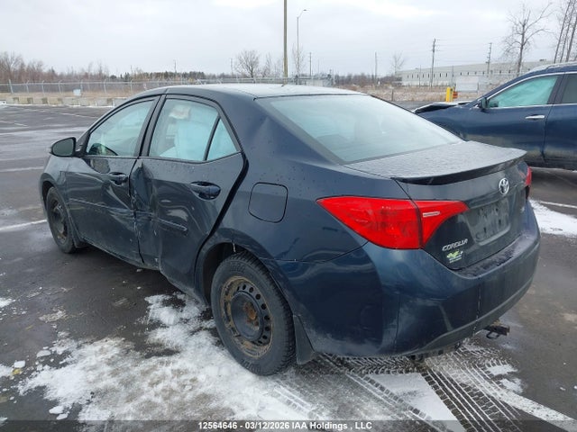 Toyota Corolla 2018 2T1BURHE9JC001138 Image 3