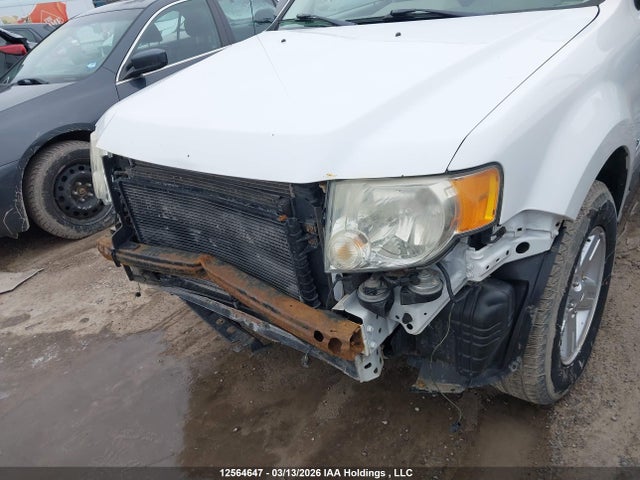 2012 Ford Escape Hybrid მანქანა იყიდება აუქციონზე, vin: 1FMCU4K39CKA24818, აუქციონის ნომერი: 12564647