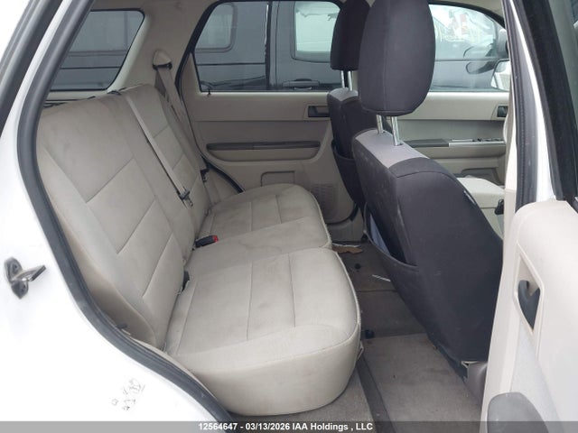 2012 Ford Escape Hybrid მანქანა იყიდება აუქციონზე, vin: 1FMCU4K39CKA24818, აუქციონის ნომერი: 12564647