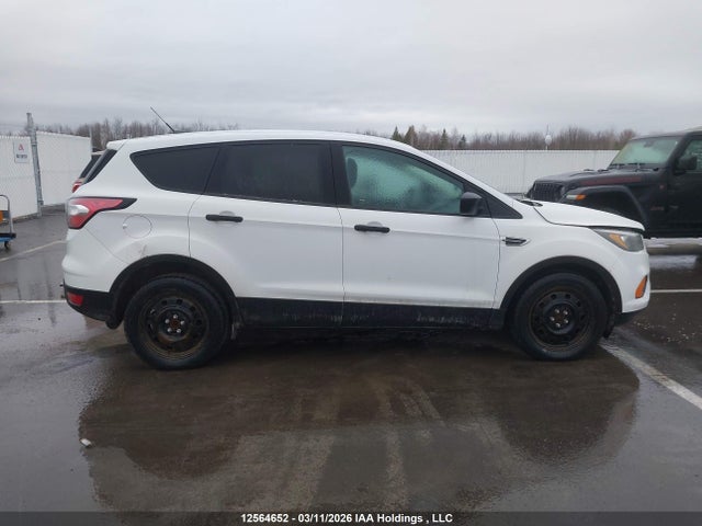 12564652 :رقم المزاد ، 1FMCU0F72JUB00130 vin ، 2018 Ford Escape مزاد بيع