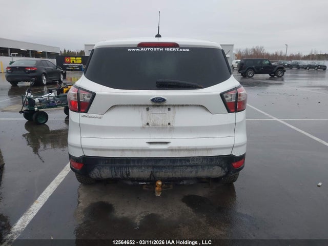 12564652 :رقم المزاد ، 1FMCU0F72JUB00130 vin ، 2018 Ford Escape مزاد بيع