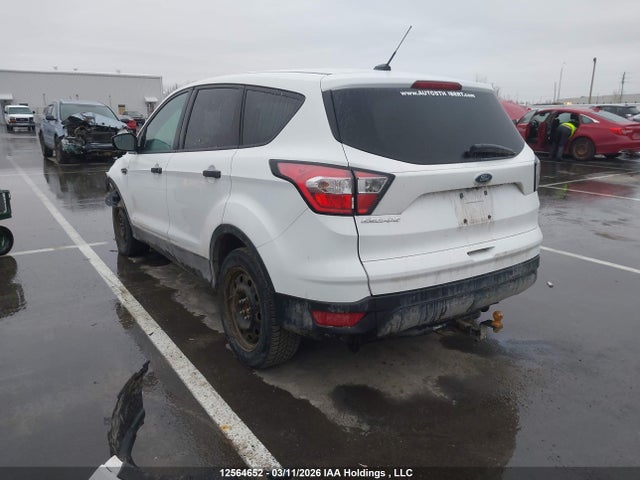 12564652 :رقم المزاد ، 1FMCU0F72JUB00130 vin ، 2018 Ford Escape مزاد بيع
