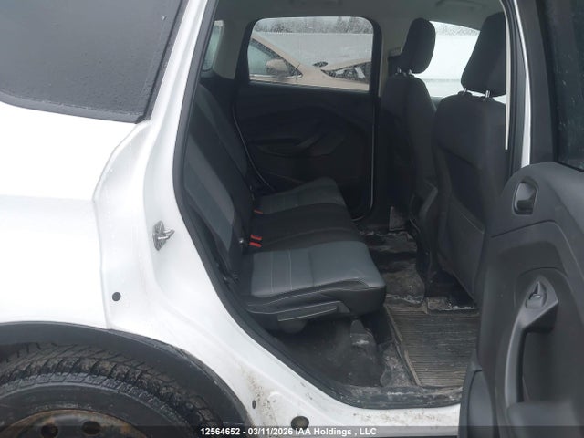 12564652 :رقم المزاد ، 1FMCU0F72JUB00130 vin ، 2018 Ford Escape مزاد بيع