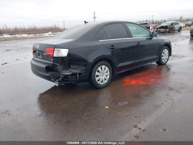 3VWB07AJXFM292302 Volkswagen Jetta 1.8 Tsi Comfortline/1.8 Tsi Trendline+