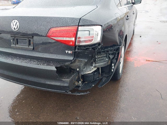 3VWB07AJXFM292302 Volkswagen Jetta 1.8 Tsi Comfortline/1.8 Tsi Trendline+