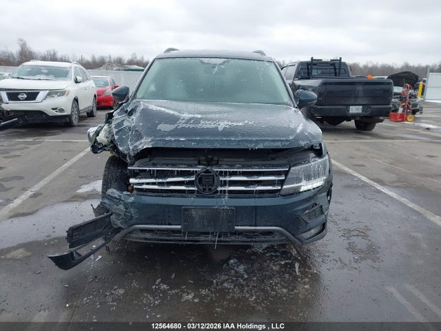 12564680 :رقم المزاد ، 3VV0B7AX7JM165462 vin ، 2018 Volkswagen Tiguan Trendline مزاد بيع