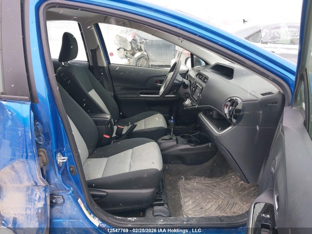 JTDKDTB39G1131602 Toyota Prius C Technology