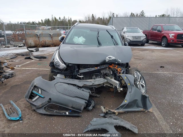 KNDCC3LG5M5104913 KIA NIRO EX