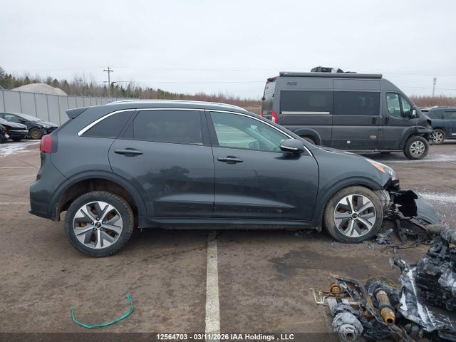 KNDCC3LG5M5104913 KIA NIRO EX