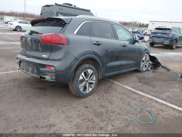 KNDCC3LG5M5104913 KIA NIRO EX