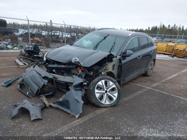 KNDCC3LG5M5104913 KIA NIRO EX