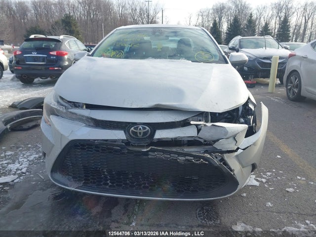 12564706 :رقم المزاد ، 5YFBPMBE4NP320682 vin ، 2022 Toyota Corolla Le/xle مزاد بيع