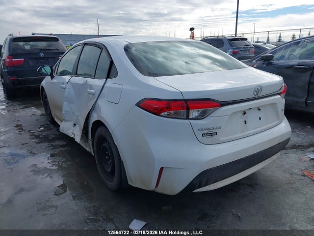 12564722 :رقم المزاد ، 5YFBPMBE8MP147277 vin ، 2021 Toyota Corolla Le مزاد بيع