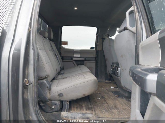 1FT8W3DT8NEF92815 Ford F350 Super Duty