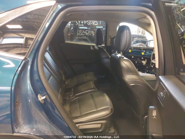 12564732 :رقم المزاد ، 1FMCU9DZ3LUA87531 vin ، 2020 Ford Escape Titanium مزاد بيع