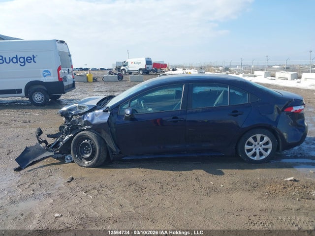 2020 Toyota Corolla Le მანქანა იყიდება აუქციონზე, vin: 5YFBPRBE0LP143638, აუქციონის ნომერი: 12564734