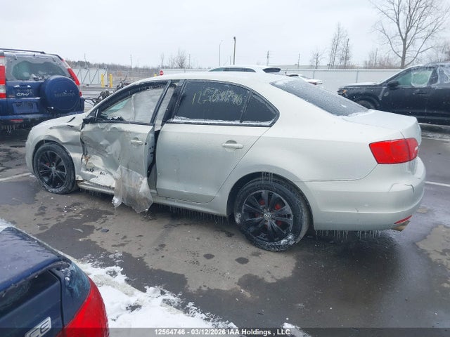 2011 Volkswagen Jetta 2.0l Trendline/2.0l Trendline+ მანქანა იყიდება აუქციონზე, vin: 3VW2K7AJ5BM021068, აუქციონის ნომერი: 12564746