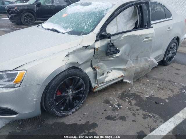 2011 Volkswagen Jetta 2.0l Trendline/2.0l Trendline+ მანქანა იყიდება აუქციონზე, vin: 3VW2K7AJ5BM021068, აუქციონის ნომერი: 12564746