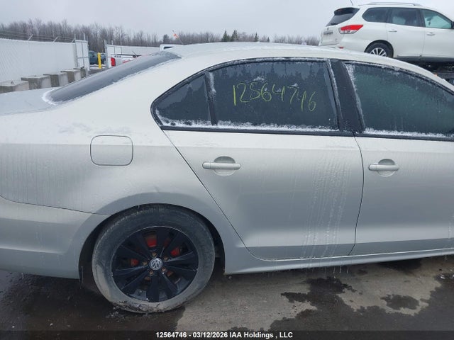 2011 Volkswagen Jetta 2.0l Trendline/2.0l Trendline+ მანქანა იყიდება აუქციონზე, vin: 3VW2K7AJ5BM021068, აუქციონის ნომერი: 12564746