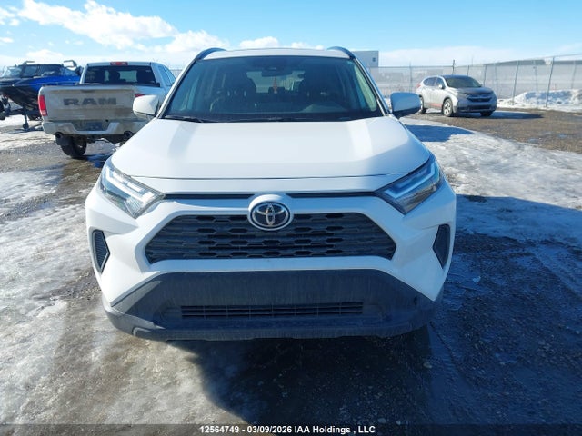 2T3R1RFV3RC397421 Toyota Rav4 Xle/xle Premium