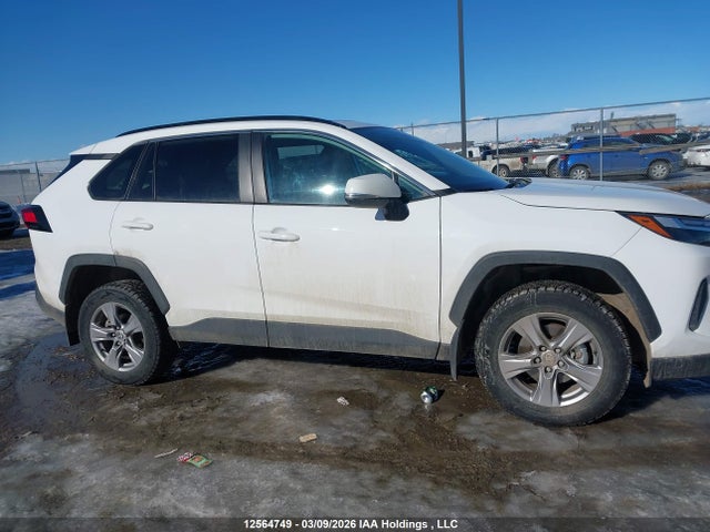 2T3R1RFV3RC397421 Toyota Rav4 Xle/xle Premium