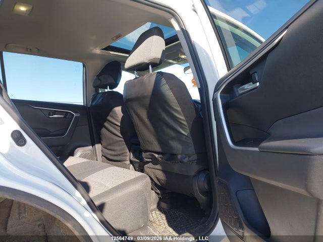 2T3R1RFV3RC397421 Toyota Rav4 Xle/xle Premium