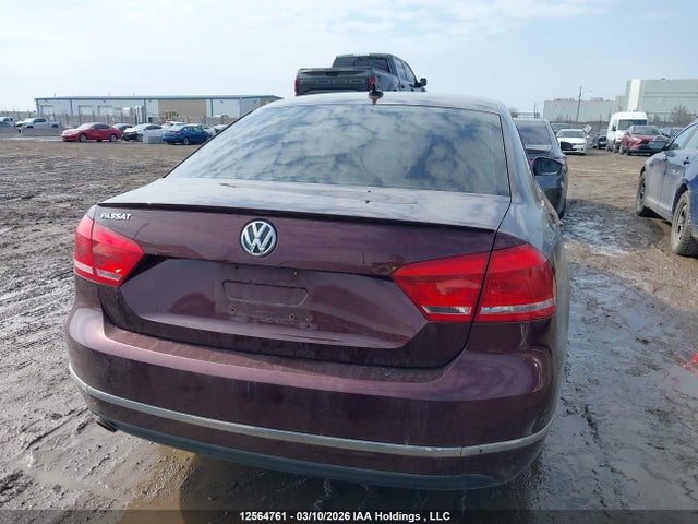 2012 Volkswagen Passat 2.5l Highline მანქანა იყიდება აუქციონზე, vin: 1VWCH7A36CC071453, აუქციონის ნომერი: 12564761