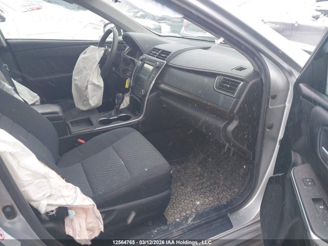 12564765 :رقم المزاد ، 4T1BF1FK4HU426067 vin ، 2017 Toyota Camry Le/xle/se/xse مزاد بيع