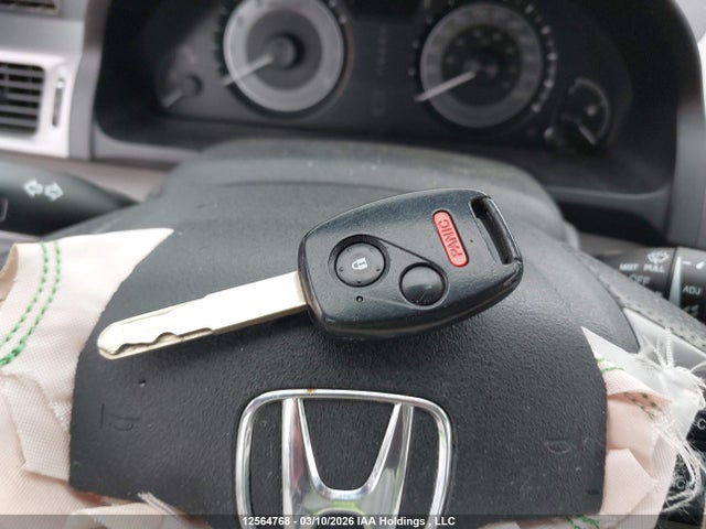 12564768 :رقم المزاد ، 5FNRL5H30EB505376 vin ، 2014 Honda Odyssey Se مزاد بيع