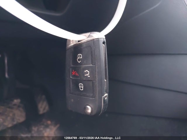 3VW217AUXHM018284 Volkswagen Golf S/wolfsburg/se/sel