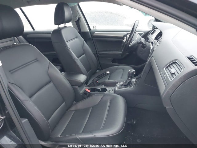 3VW217AUXHM018284 Volkswagen Golf S/wolfsburg/se/sel
