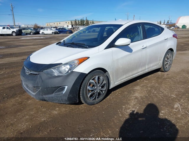 2013 Hyundai Elantra Gl მანქანა იყიდება აუქციონზე, vin: 5NPDH4AE0DH215947, აუქციონის ნომერი: 12564783