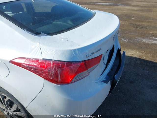 2013 Hyundai Elantra Gl მანქანა იყიდება აუქციონზე, vin: 5NPDH4AE0DH215947, აუქციონის ნომერი: 12564783